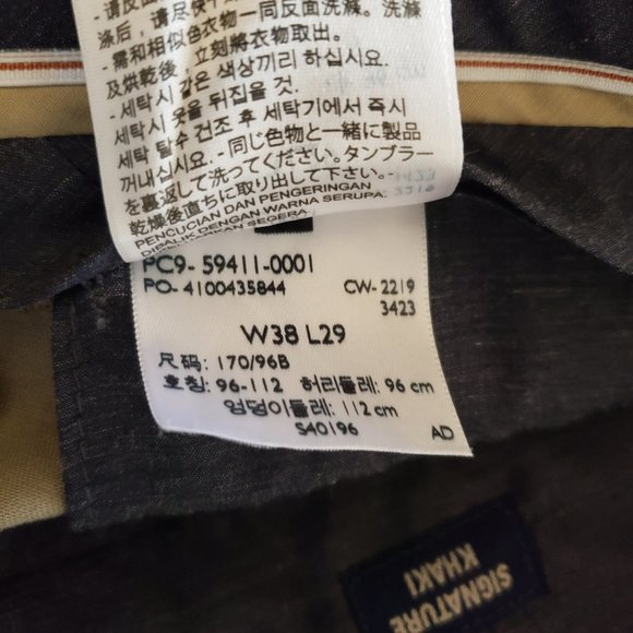 Dockers Classic Signature Khaki Pleated Front Flex Comfort Waist W38 L29 - Picture 6 of 8